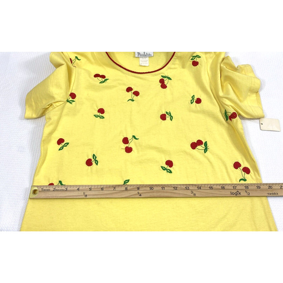 Vintage Womens Fruit Dress Size Small Butter Yellow Embroidered Cherries Cottage - Picture 7 of 10